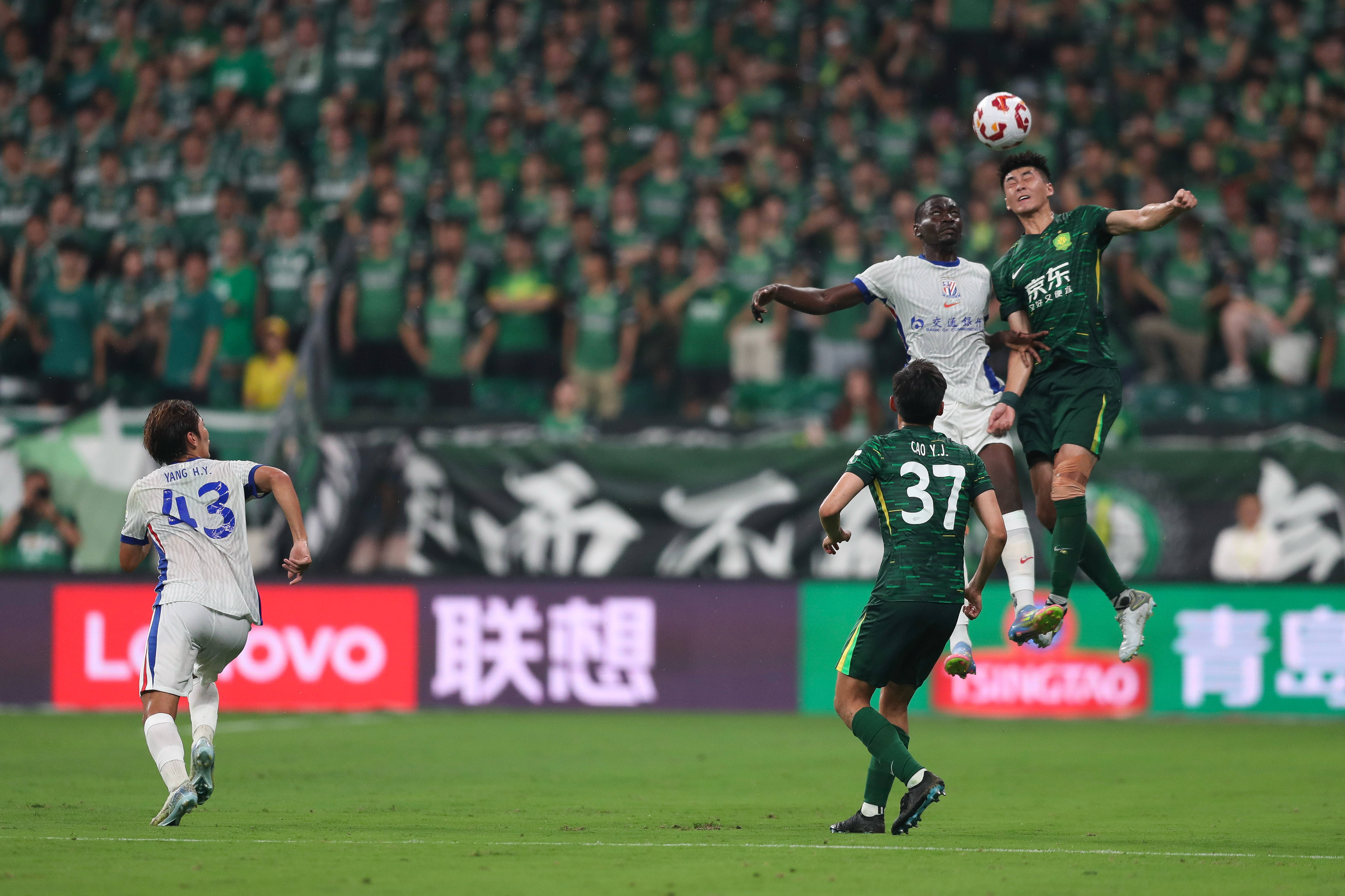 团队精神提升,球员备战新季 团队精神提升,球员备战新季