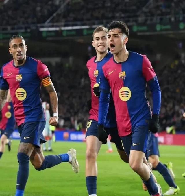 阿根廷险胜巴萨,佩德里扛起全队 阿根廷险胜巴萨,佩德里扛起全队