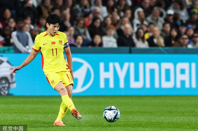 雷速体育直播-丹麦女足备战国际赛事，备战紧张